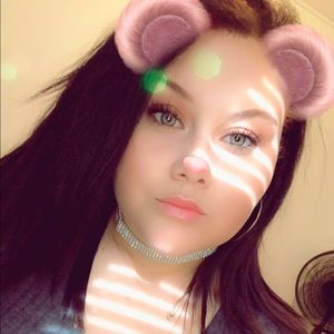 Meet your Posher, Reyna